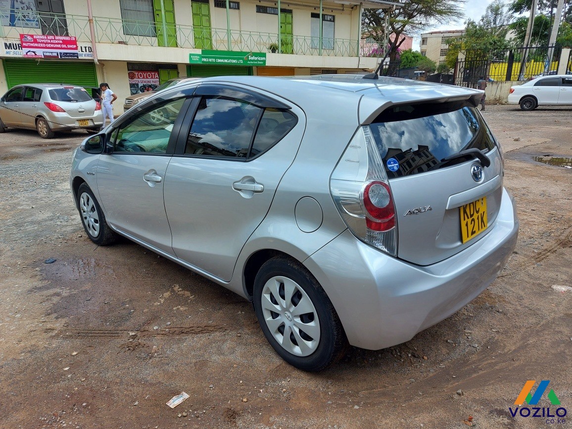 Toyota Aqua | Vozilo Kenya : Kenyas Online Free Car Classified